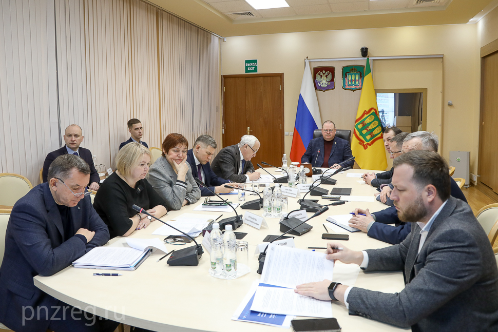 В Пензенской области в 2023 году отремонтируют 120 км дорог в сельской местности