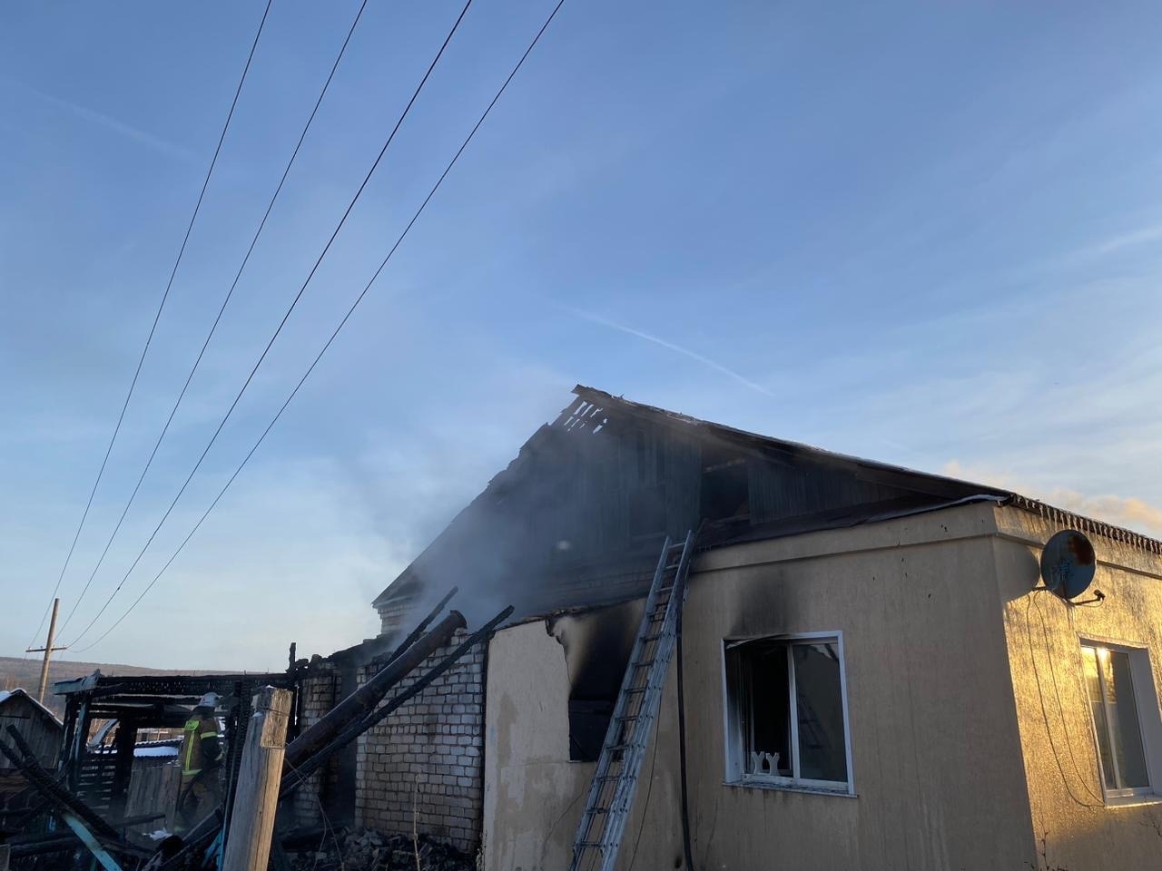 В Никольском районе ранним утром сгорела квартира