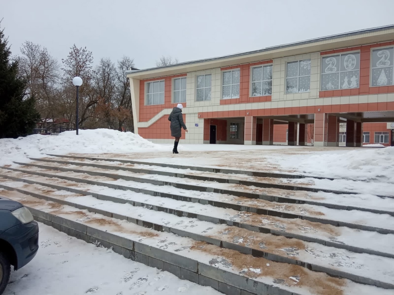 Высокопоставленные чиновники проверили, как убирают дороги в Нижнем Ломове