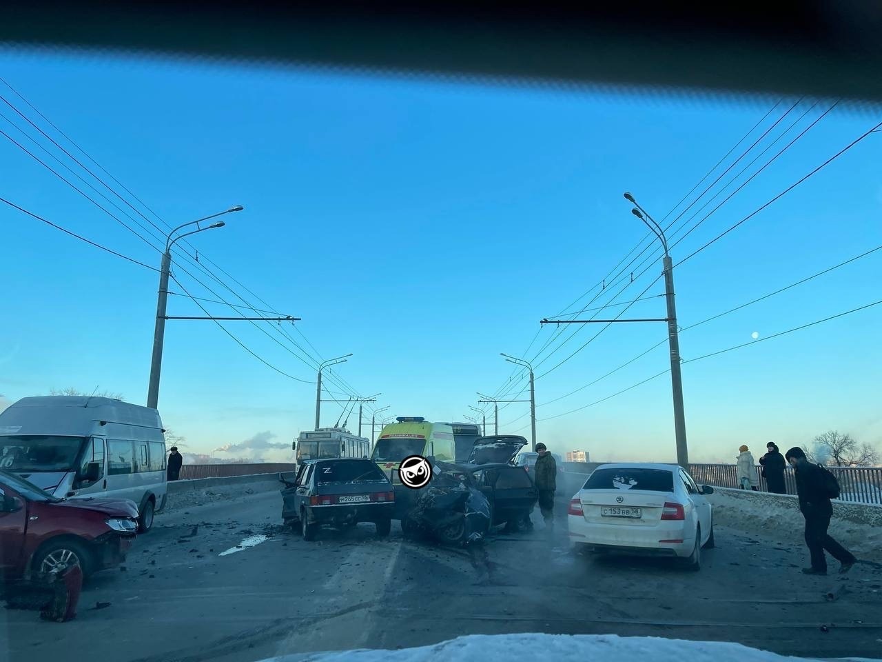 В Пензе на Сурском мосту произошло жесткое массовое ДТП