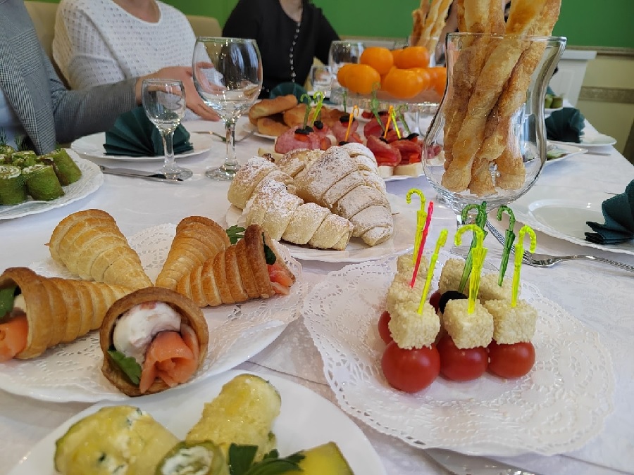 Готовим рогалики из сёмги и творожного сыра