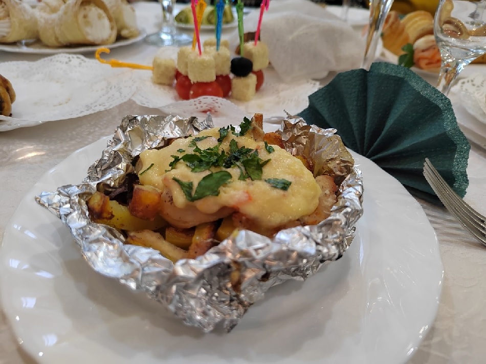 Готовим жареную картошечку, которую можно подавать даже к празднику