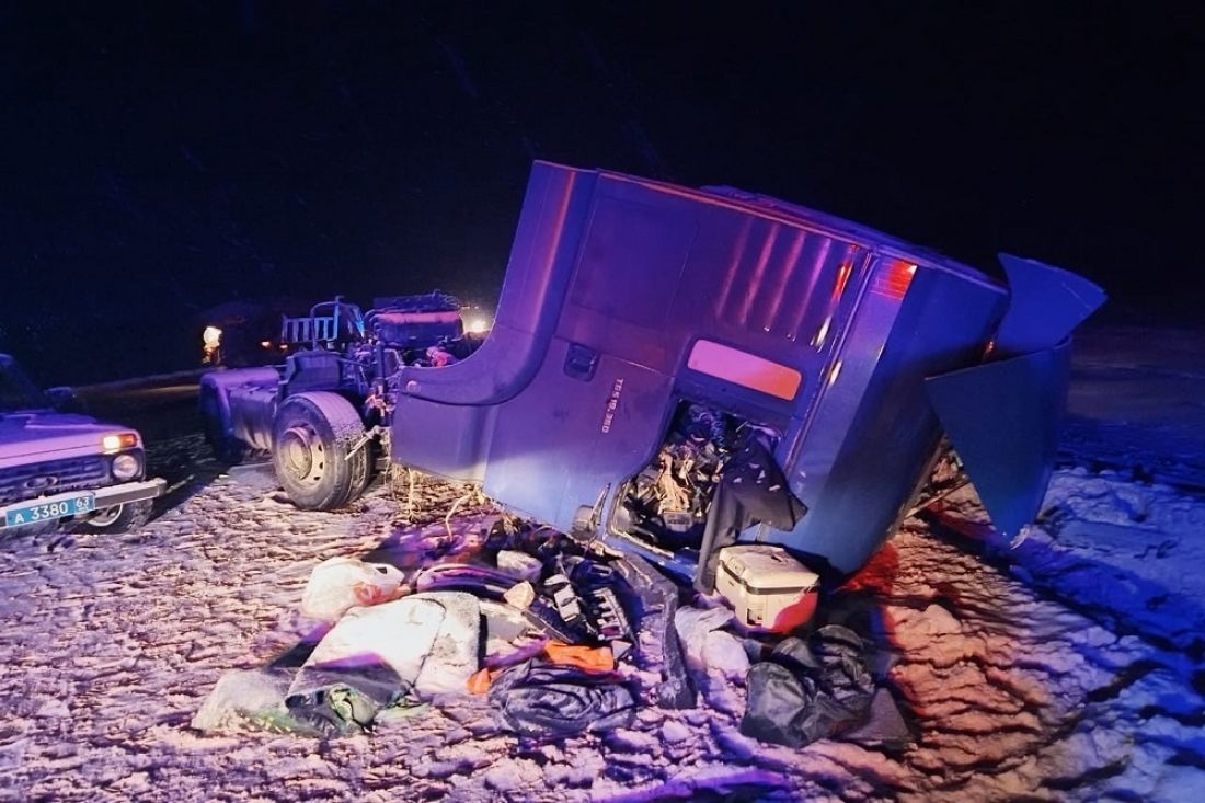 В Самарской области водитель фуры с пензенскими номерами погиб в серьезном ДТП