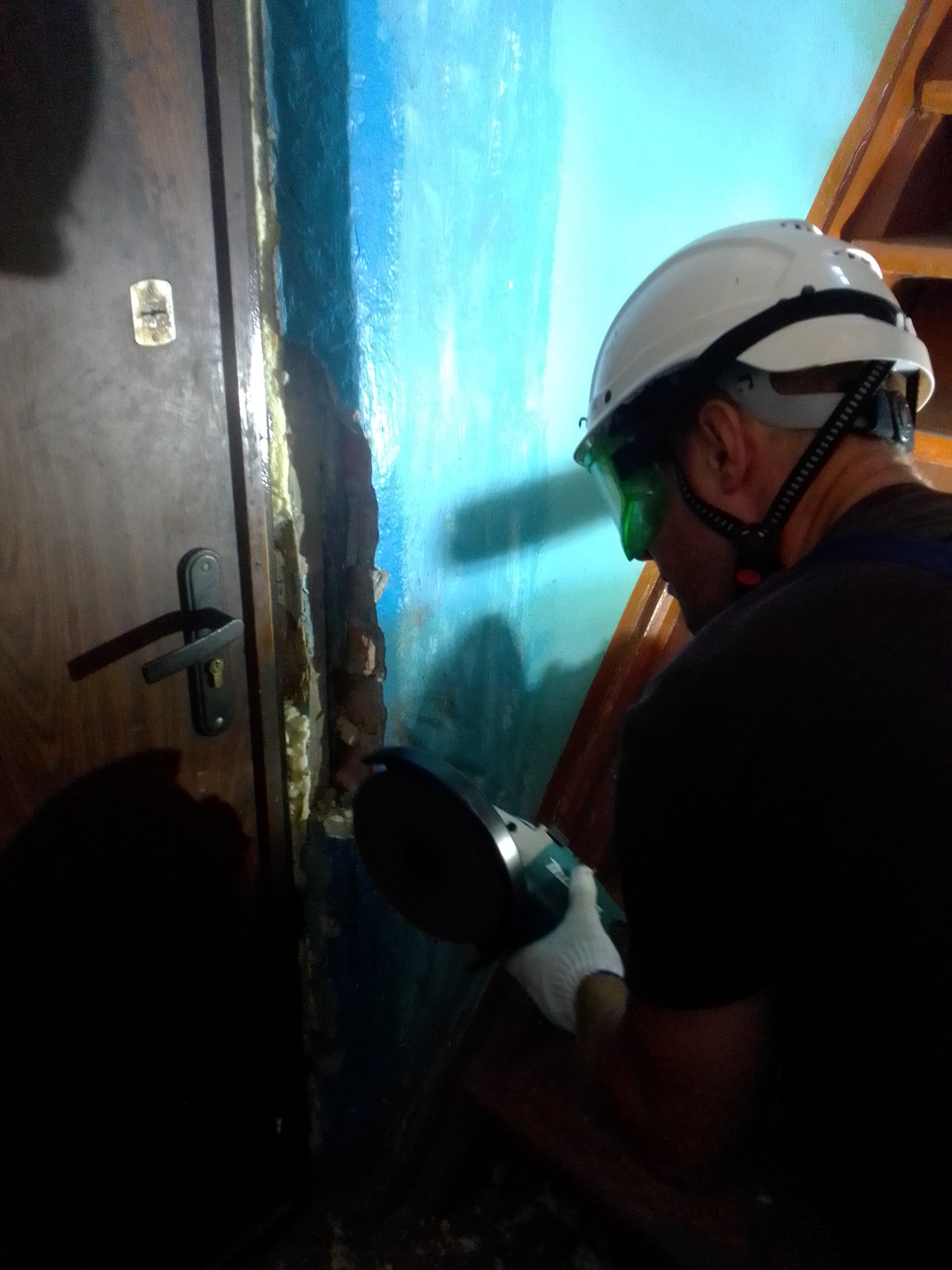 В Пензе спасатели помогли доставить пациента к врачам скорой помощи