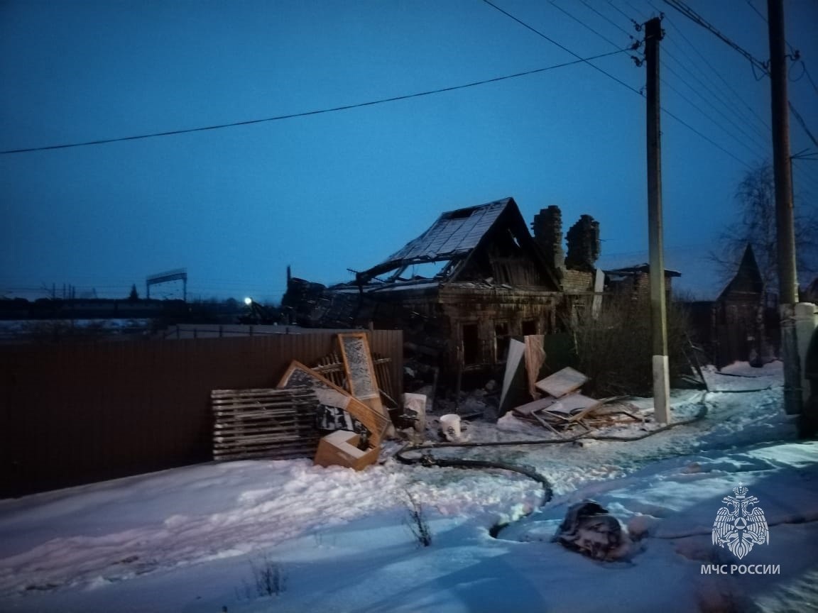 В Бессоновке в ночном пожаре пострадал 40-летний мужчина