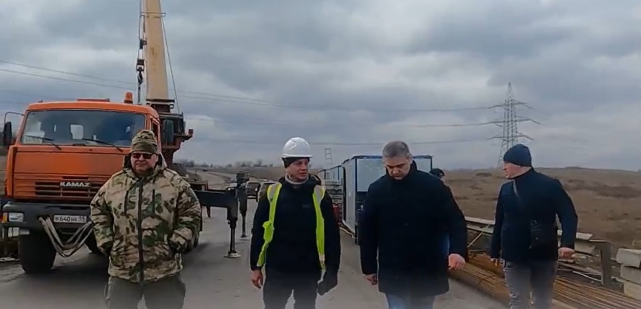 Пензенские специалисты помогают восстановить мост в ДНР