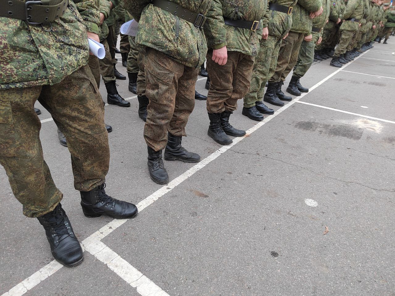 Продажа фейковой военной амуниции пензенцу обернулась судом для жителя Санкт-Петербурга