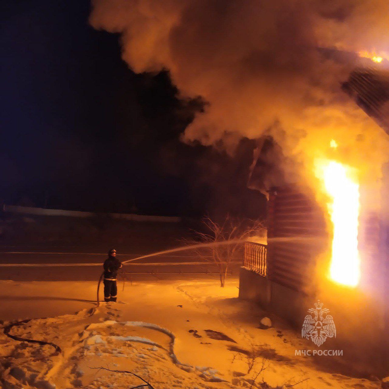 За сутки в Пензенской области случилось 8 пожаров, погиб человек