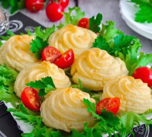 Готовим картофельное пюре, которое можно подавать на праздничный ужин