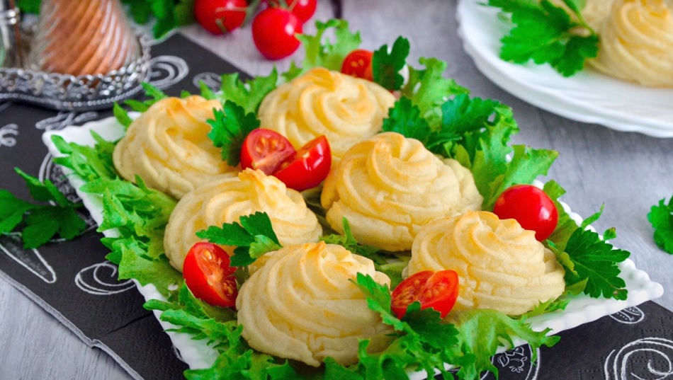 Готовим картофельное пюре, которое можно подавать на праздничный ужин