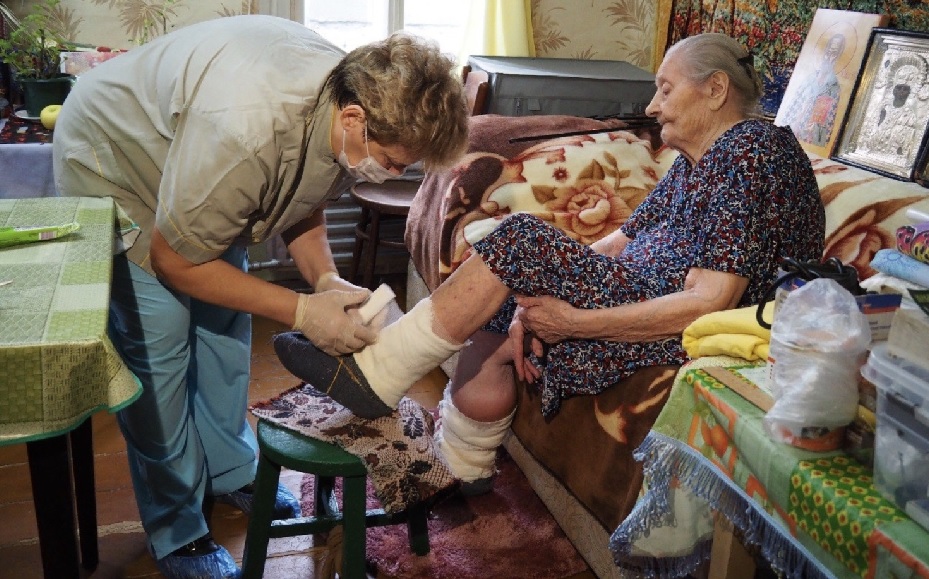 В Пензе вырастет количество соцработников по уходу за пожилыми и инвалидами