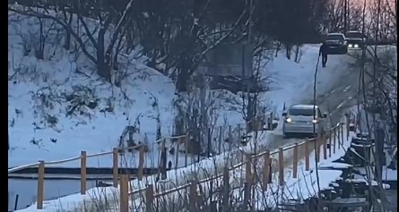 Жители села в Бессоновском районе пожаловались на подъем в гору, по которому невозможно подняться