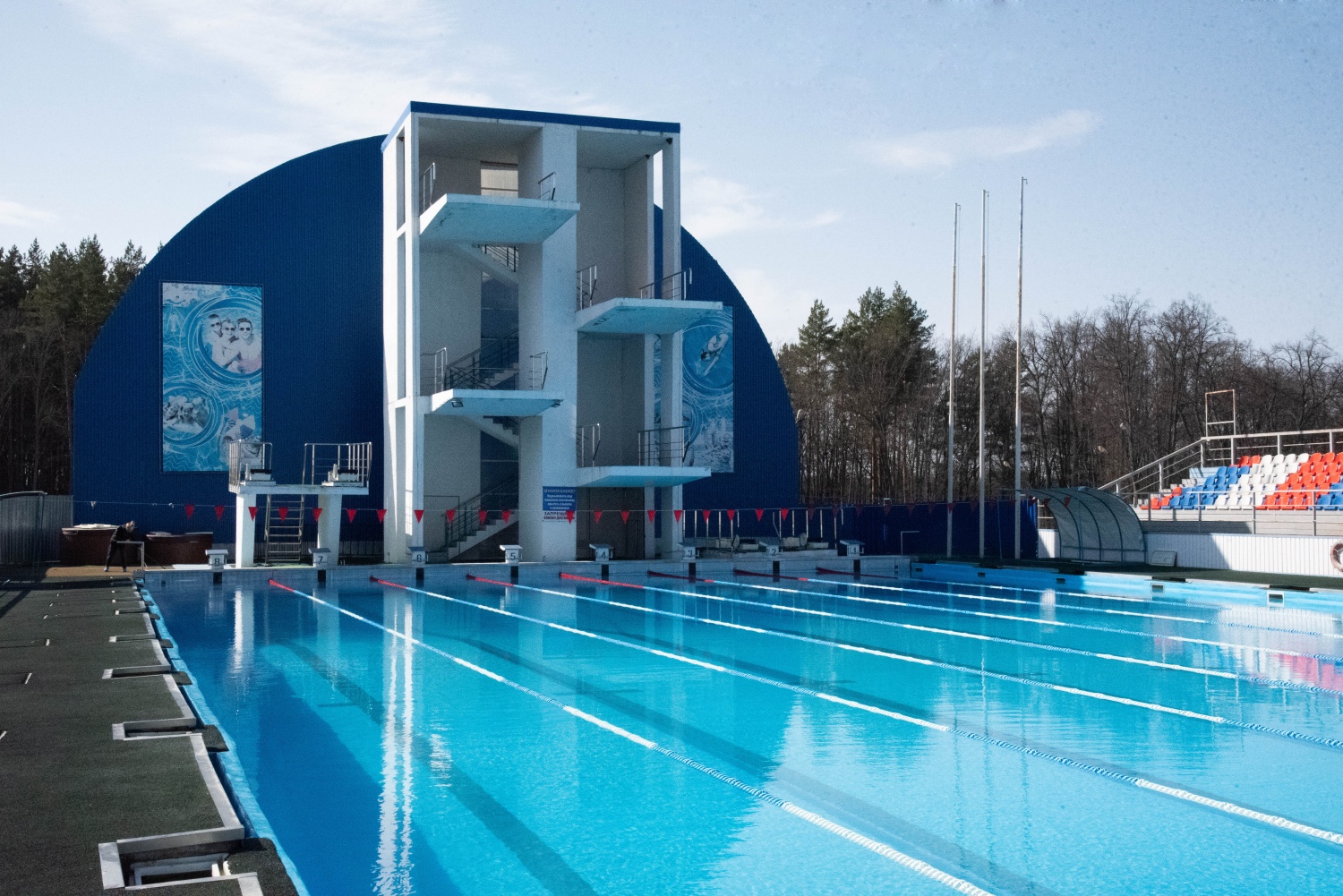 В Пензе после жалоб горожан в открытом бассейне отремонтировали систему фильтрации