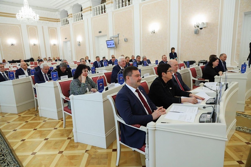 В Пензе гимназии №4 присвоили имя Николая Пазаева