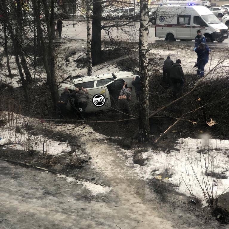 Пензенцы сообщают о таксисте, погибшем из-за лихого маневра на улице Кижеватова