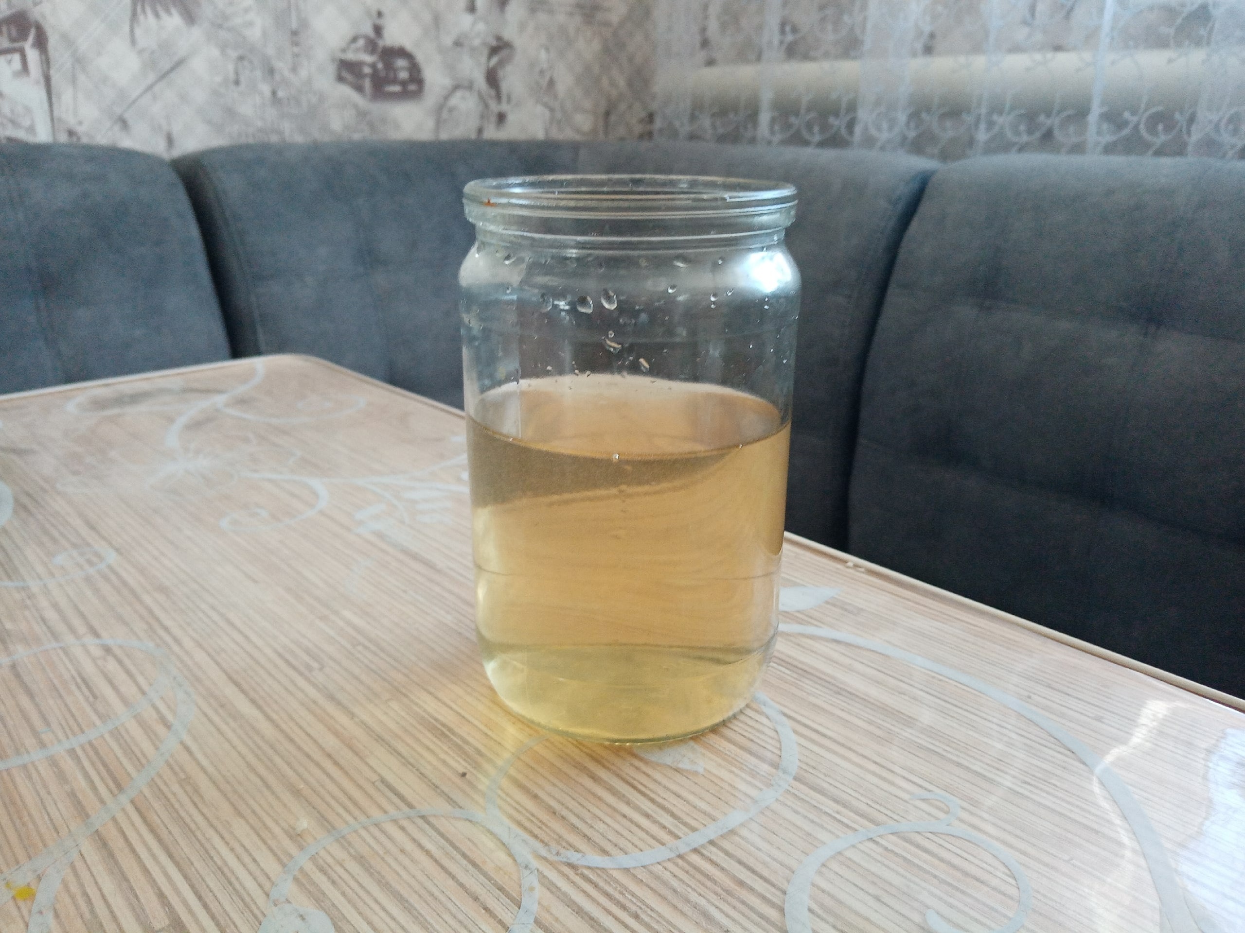 Жители Колышлейского района вынуждены пить желтую воду