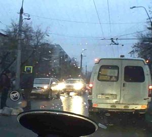 В Арбеково автомобилист насмерть сбил девушку