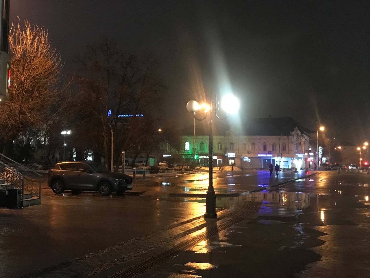 В Пензе на улице Московской из-за аварии вышли из строя светильники