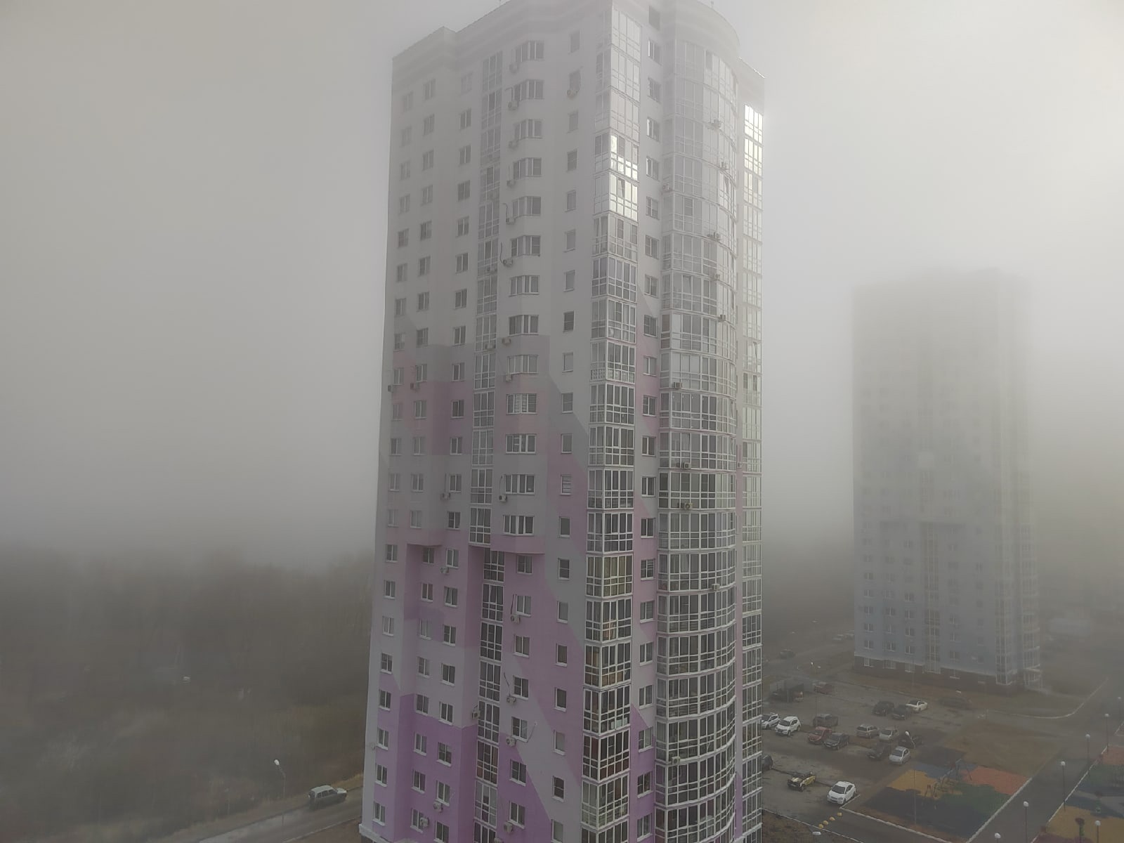 Пензу окутал густой туман: водителей просят быть внимательнее на дорогах