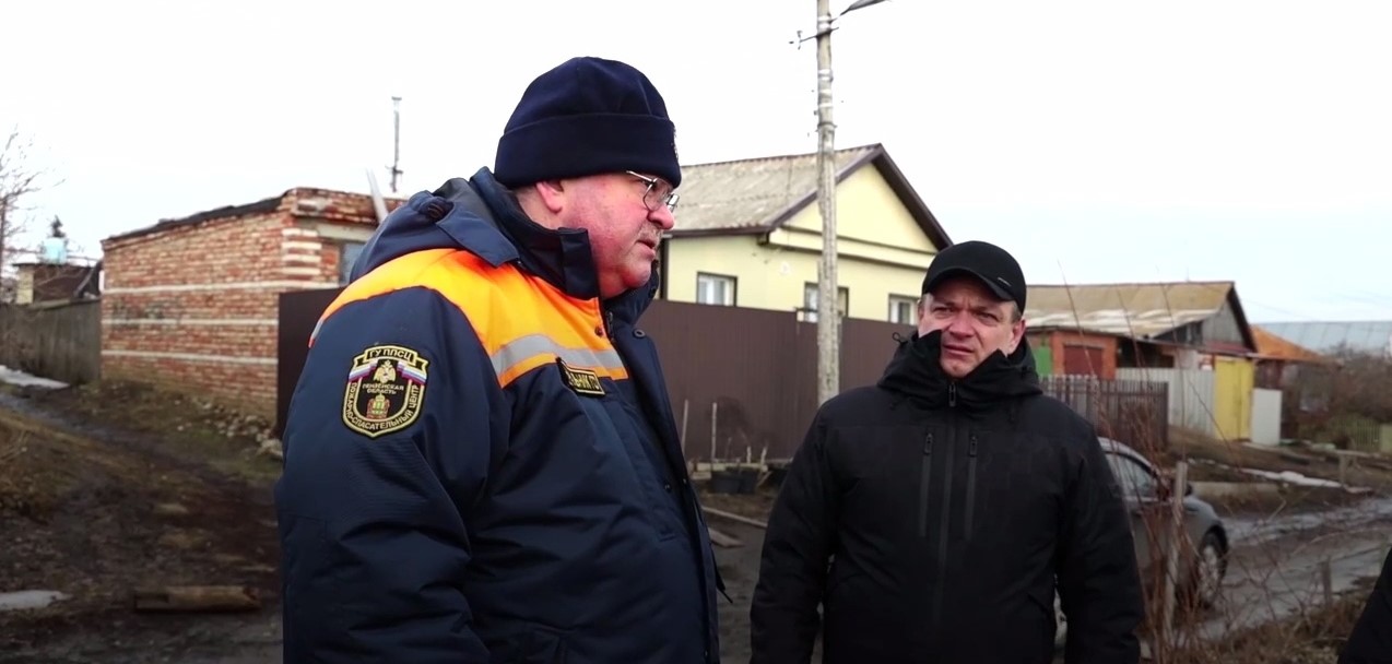 Олег Мельниченко посетил районы, пострадавшие от паводка