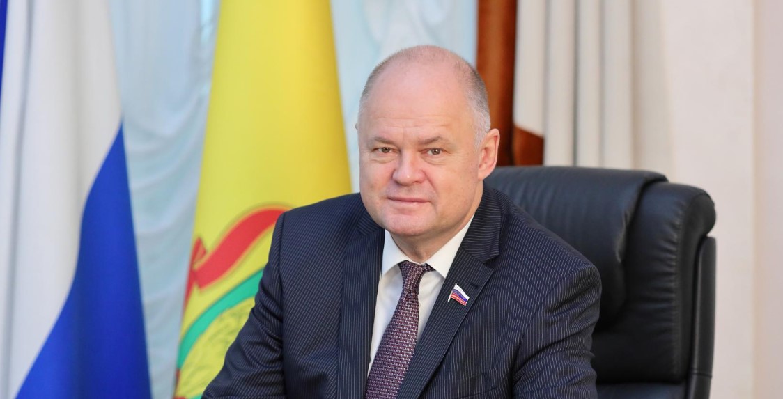 Вадим Супиков поздравил пензячек с Международным женским днем