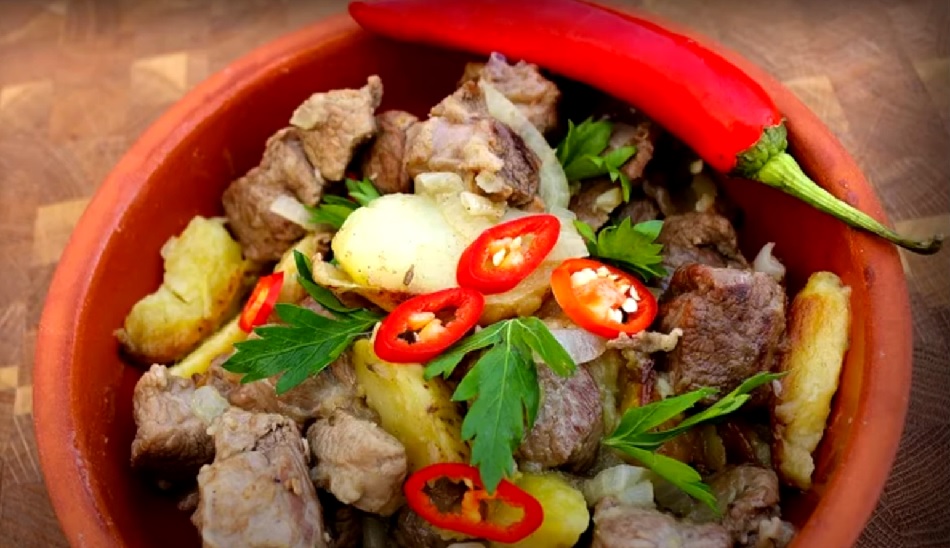 Готовим грузинскую каурму из свинины