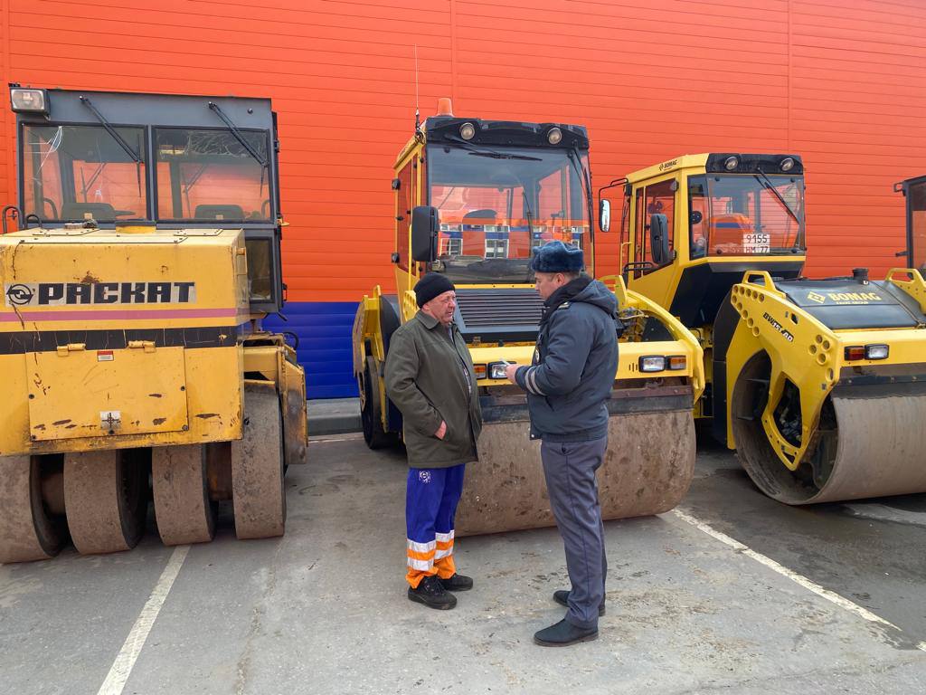 В Пензе провели техосмотр дорожной техники