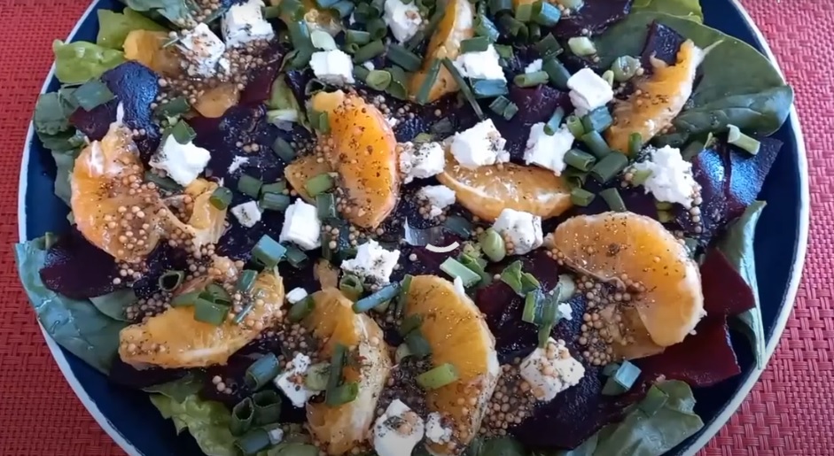 Готовим простой витаминный салат из апельсинов и рукколы