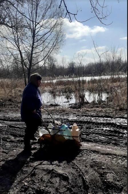 Никольский родник стал единственным источником питьевой воды для бывшего работника культуры