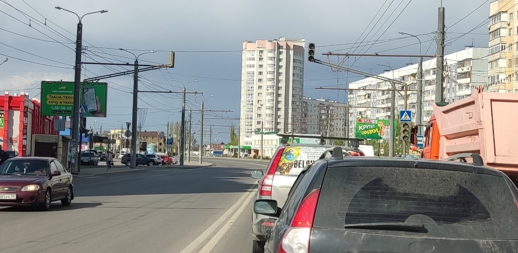 Названа дата ремонта светофора на опасном участке дороги по улице Терновского