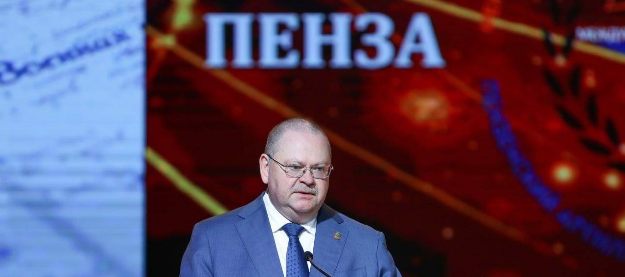 Олег Мельниченко поздравил победителей олимпиады курсантов по военной истории