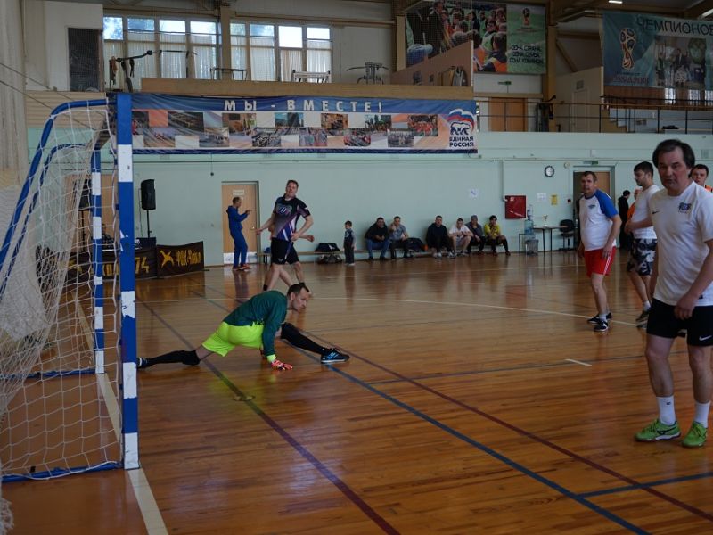 Сотрудники компании Дионис провели соревнования по футболу