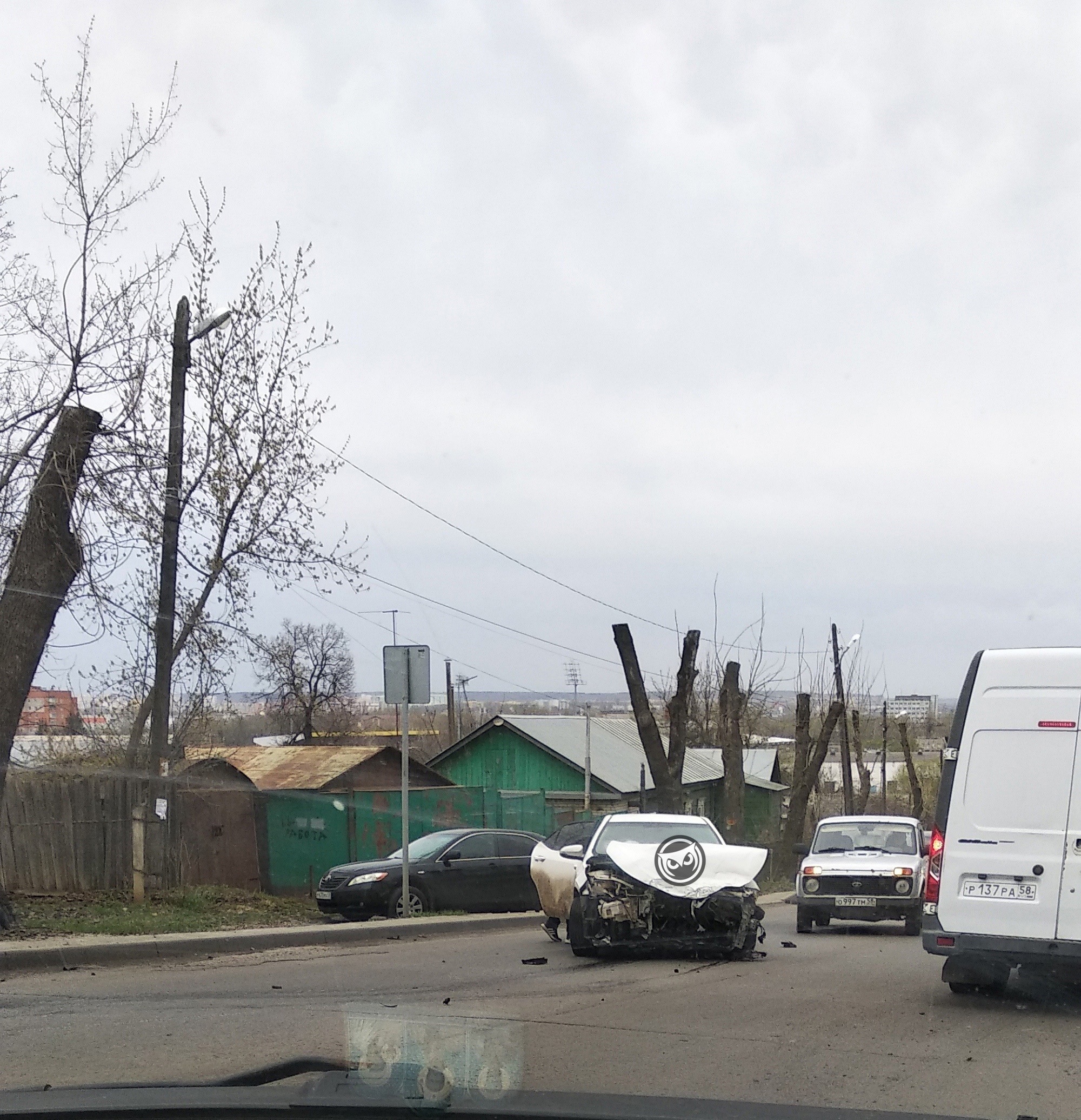 В Пензе в ДТП с двумя иномарками пострадала пассажирка