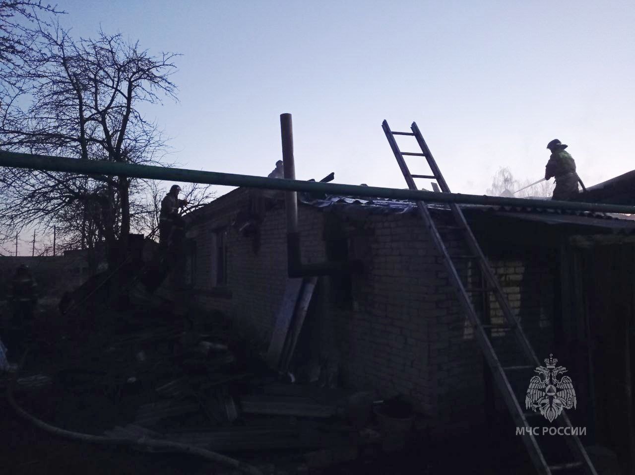 В страшном пожаре в Лунино погибли два 90-летних пенсионера