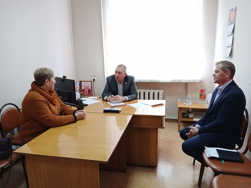 Владимир Вдонин провел личный прием граждан в Спасском районе