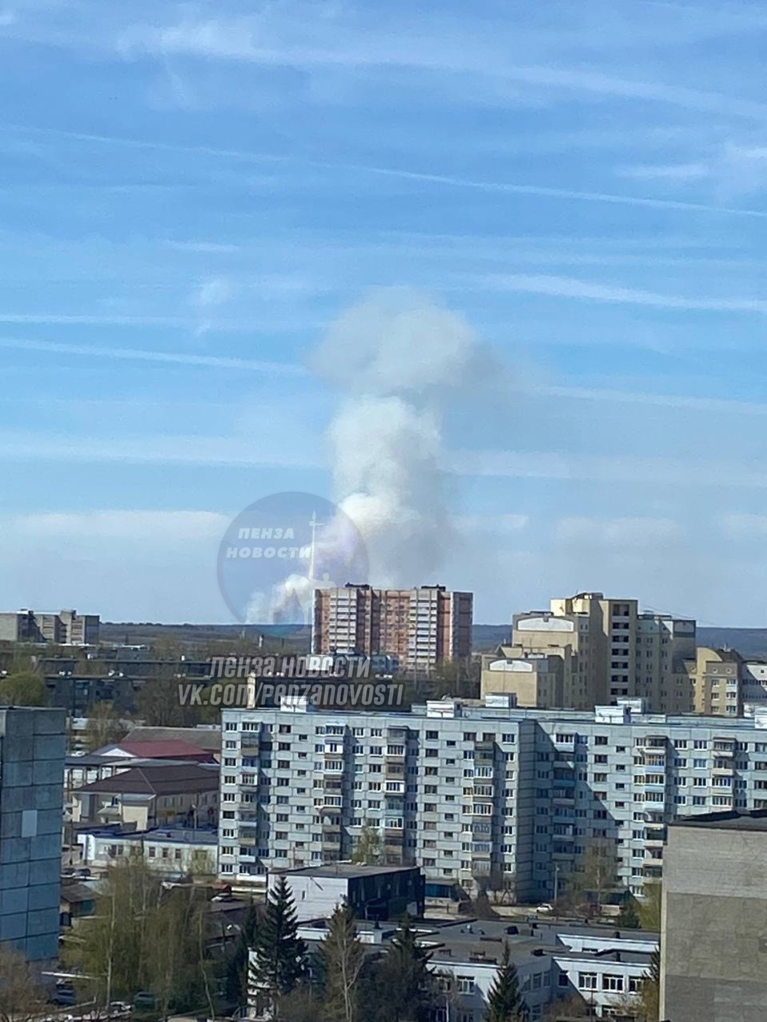 Жителей Терновки напугали клубы белого дыма в небе
