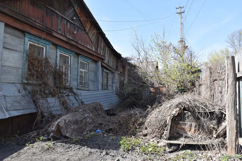 В Пензе собственника сгоревшего дома заставят привести его в порядок или снести