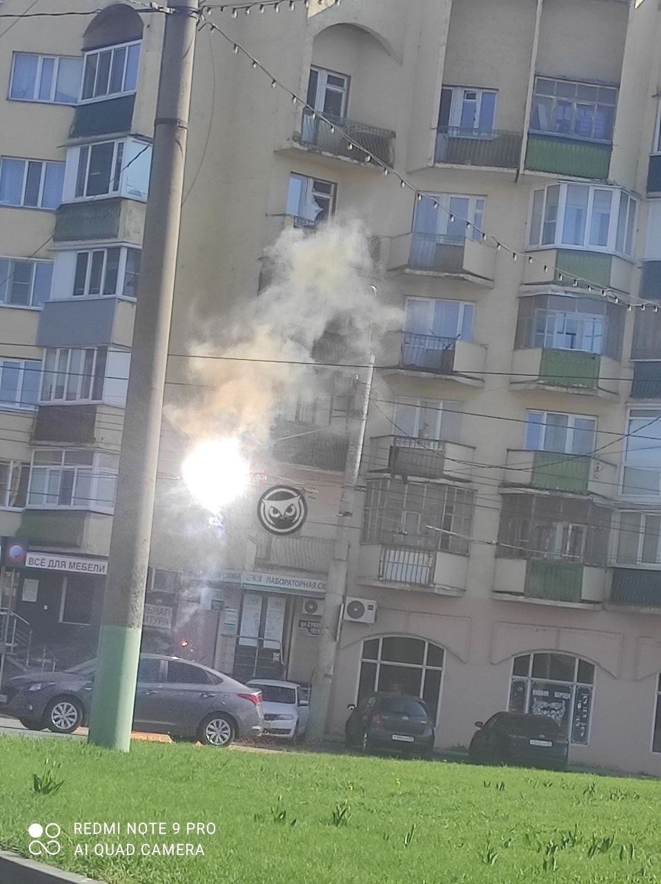 Осторожно: в Пензе напротив «Глобуса» закоротило контактную сеть для троллейбусов