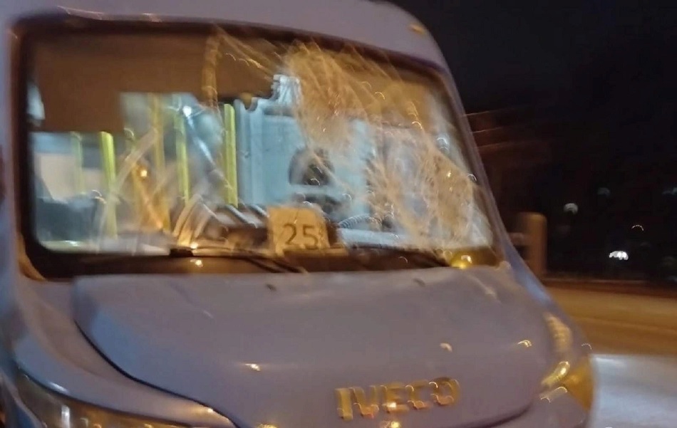 В Пензе на остановке ЦНТИ произошло нападение на маршрутку