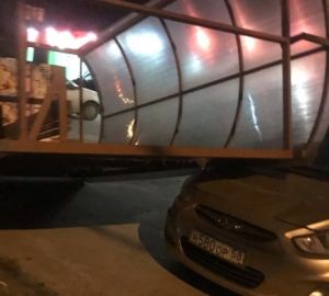 В Пензенской области ветер повалил остановочные павильоны