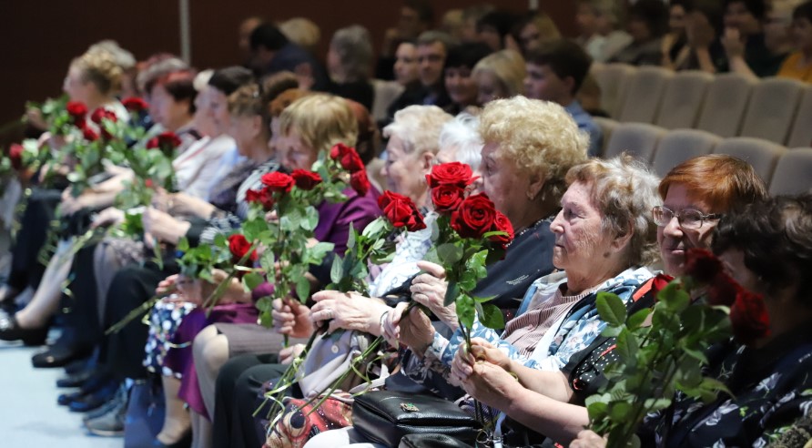 В Пензе за добросовестный труд наградили работников скорой помощи
