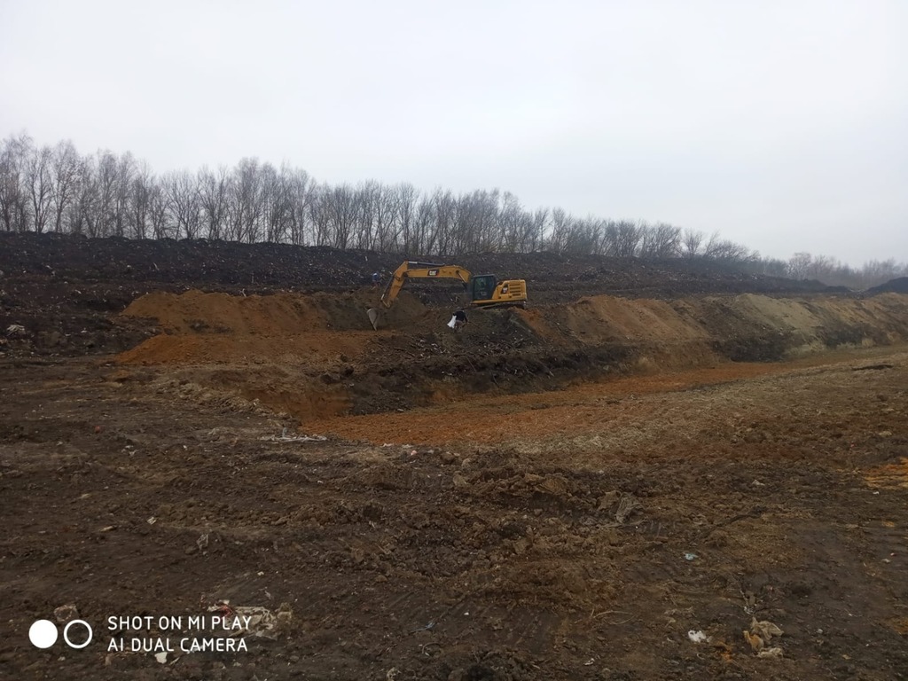 В Сердобске устраняют несанкционированную свалку