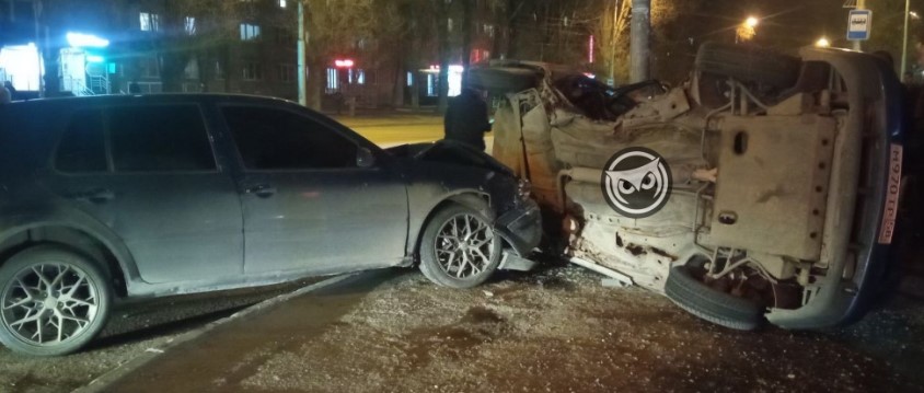 В центре Пензы на Луначарского случилось жесткое ДТП