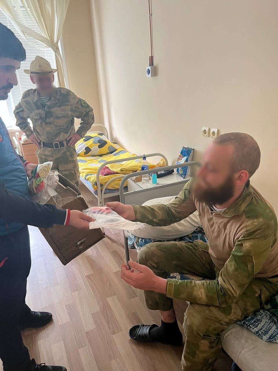 Олег Мельниченко рассказал о волонтере, передавшем раненным бойцам СВО 180 посылок