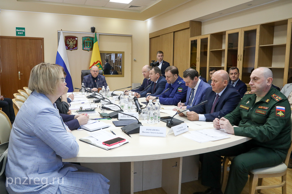 Олег Мельниченко поручил оперативно убирать несанкционированные свалки