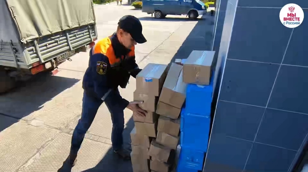 Пензенцы привезли гуманитарную помощь эвакуированным жителям Пологовского района