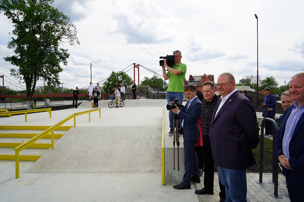 Олег Мельниченко открыл главную пензенскую набережную после капитального ремонта