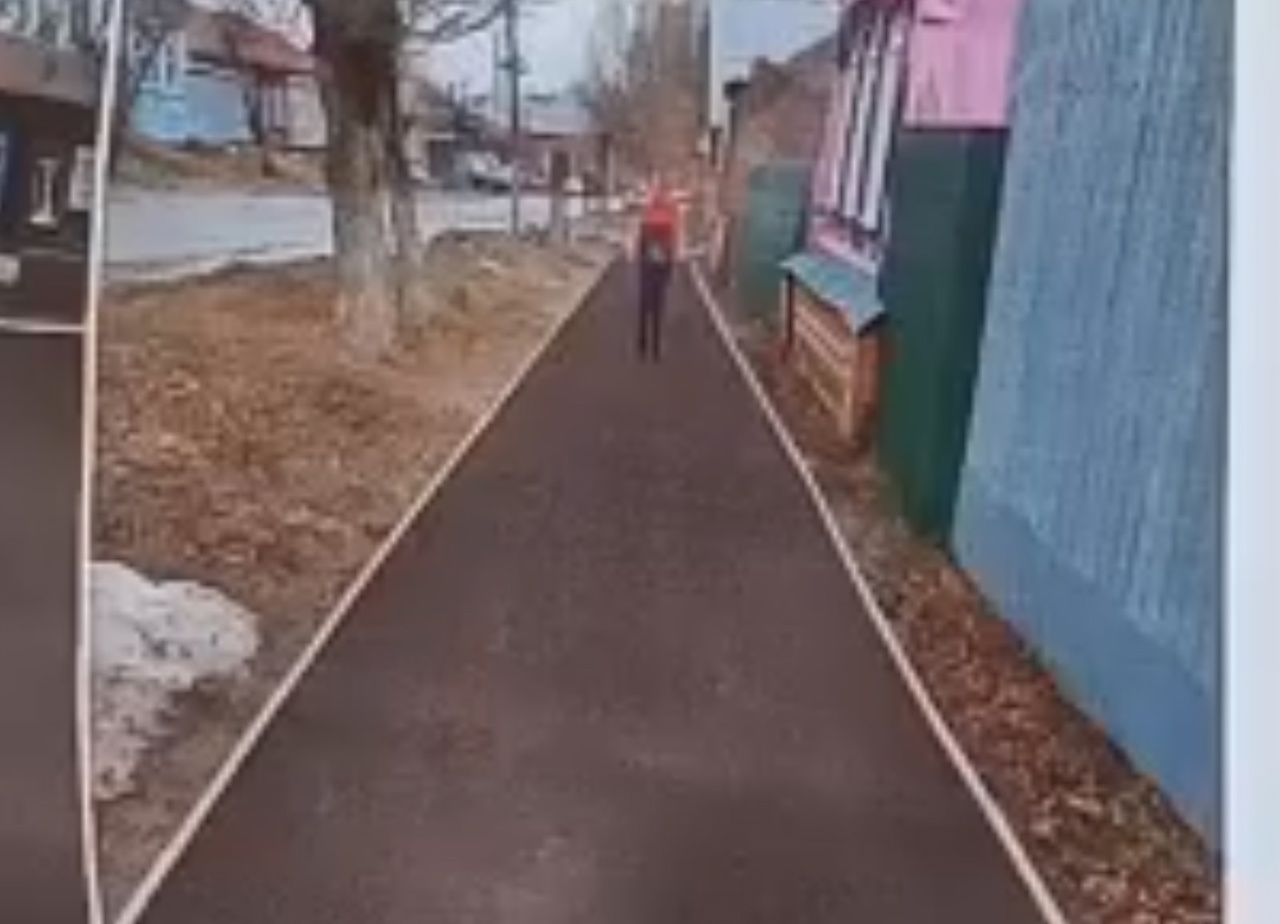 В Сердобске жители жалуются на отсутствие бордюров у тротуара