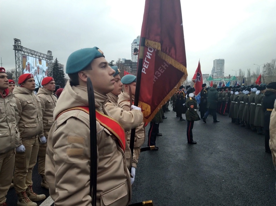 Пензенские осужденные сошьют форму и береты для юнармейцев