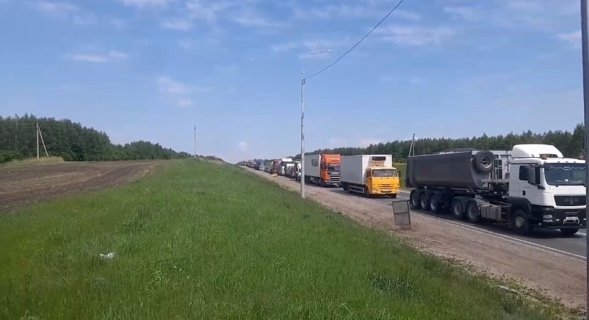 Под Пензой из-за ремонта моста образовалась жуткая пробка